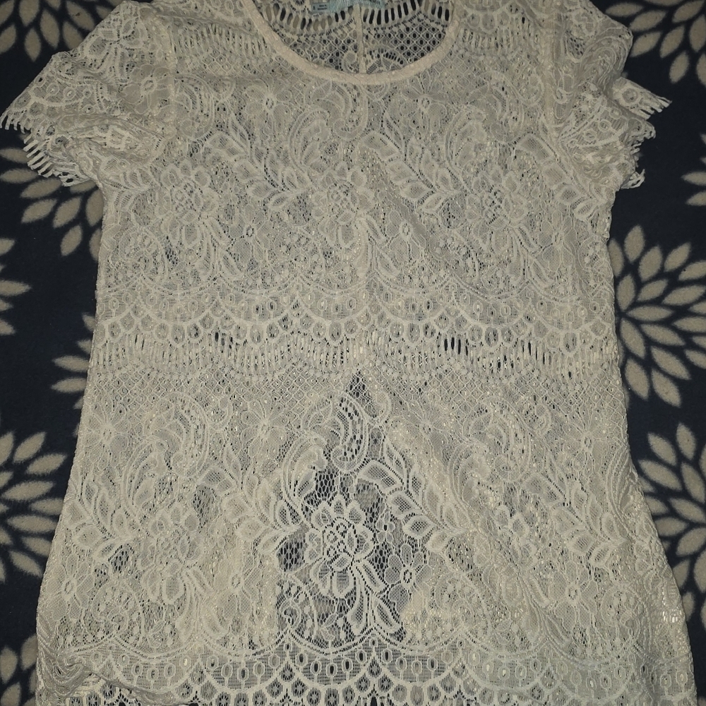 Maurices Cream Lace Shirt Size Small